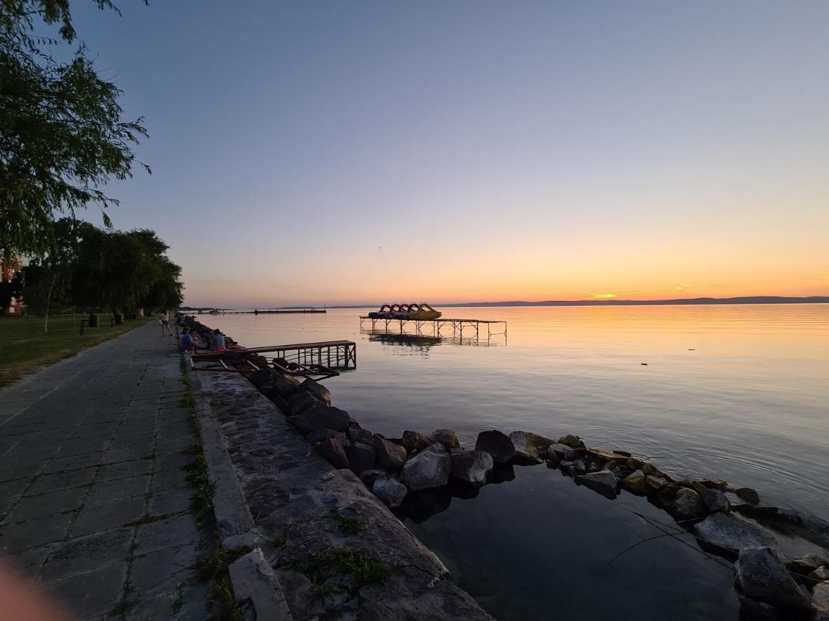 Eda Beach Apartman Siofok Exterior photo