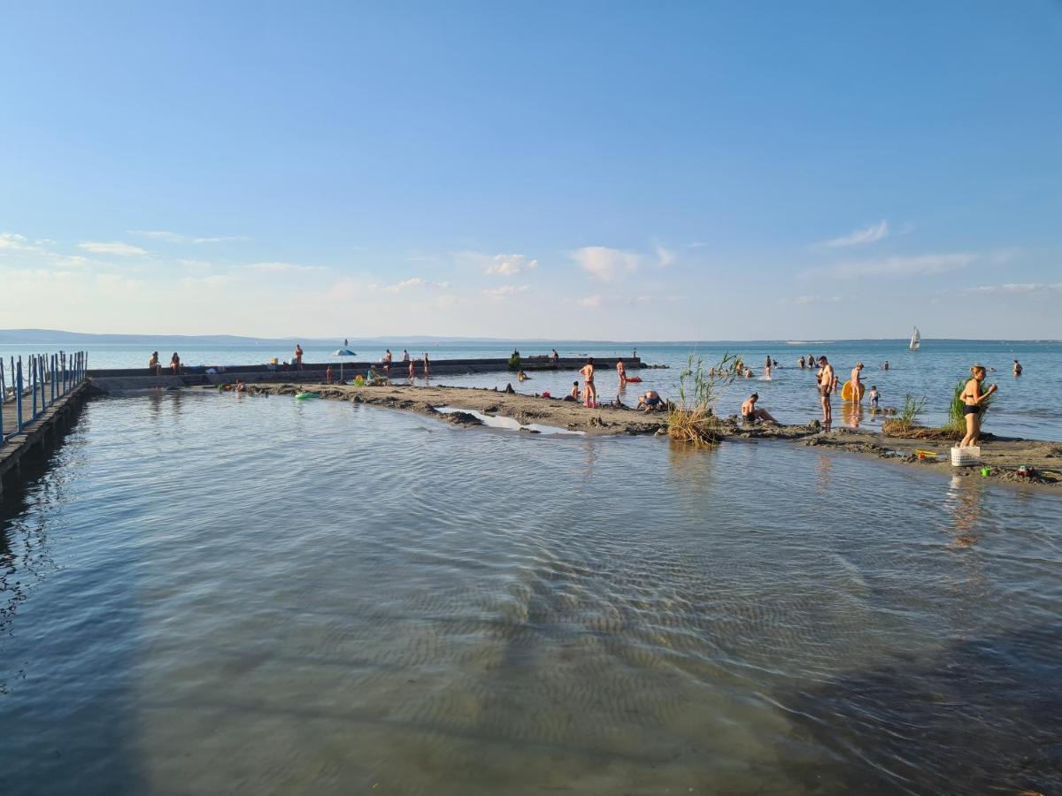 Eda Beach Apartman Siofok Exterior photo