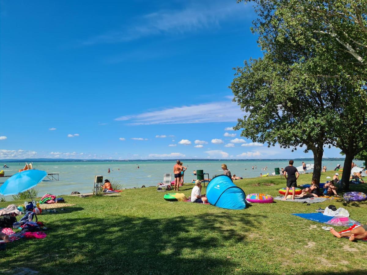 Eda Beach Apartman Siofok Exterior photo